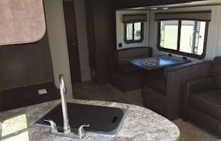 2018 CrossRoads RV Sunset Trail Super Lite SS289QB