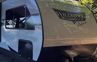 2024 Wildwood Platinum RV. (DELIVERY ONLY)