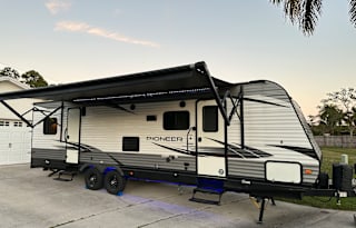 Vintage Roots Home RV Rental
