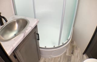 4 Bunks & Queen Bed,1.5 Bath, Fully Stocked, 3 Sld