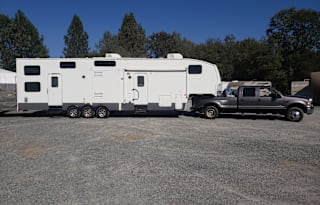 Keystone RV Fuzion 373 Toy Hauler