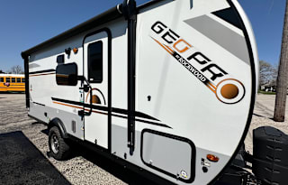 2021 Rockwood Geo Pro 20BHS Sleeps 5!!