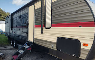 2018  30ft Forest River Cherokee