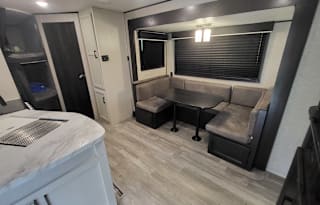 2022 Jayco Jay Flight SLX Rocky MTN ED 242BHSW