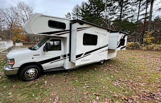 2023 Coachmen RV Freelander 26DS Ford 450