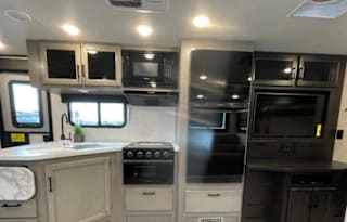 Fully Loaded Camper with ALL the extras