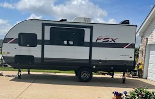 #1 2021 Wildwood FSX Slide Forest River RV 178BHSK