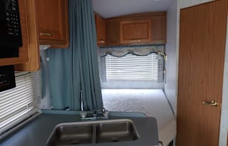 Cute little RV in El Paso