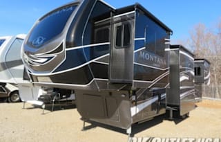 Luxury Nashville area RV Rental - Sleeps 6