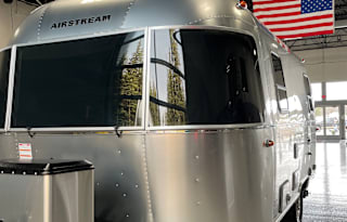 2022 Airstream RV Bambi 19'