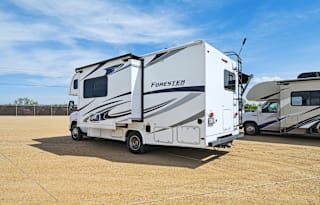 2020 Forest River Forester 2291S: Sleeps 6