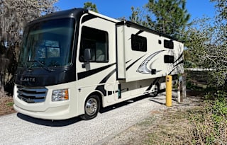 2023 Jayco Alante "Family Time Vacation Seeker"