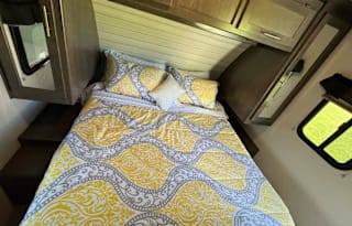 2018 CrossRoads RV Sunset Trail Super Lite SS289QB