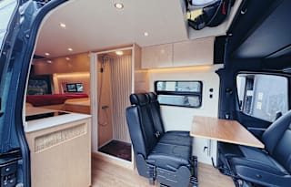 Luxury Adventure Van – Sprinter 170 w/ Pop-Top