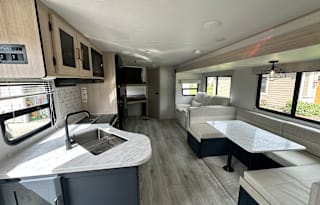 2024 Prime Time RV Avenger 27DBS