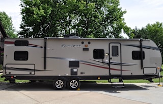 29' 2013 Forest River Solaire Bunkhouse w/Slide out