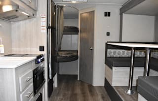 2022 Coachmen RV Catalina Summit Series 184BHS