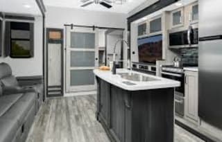 2021 Keystone RV Avalanche 395BH