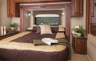 2015 Jayco Precept, Sleeps 6, Fun Times Ahead!