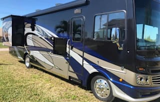 2019 fleetwood southwind 35k sleeps 8