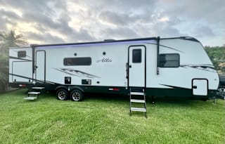 1 Night Free 2022 Alta King Bed