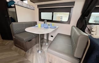 Travel Trailer for Rent! Olympia Sport 19BH