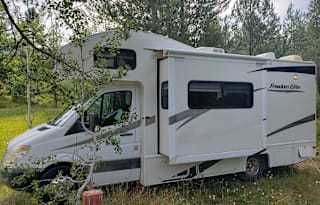 24 ft Sprinter Chassis Motorhome. Great mpg and easy to drive!