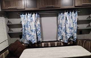 SUV Kid Pet Festival Friendly Small RV - Have Fun!