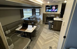 Colossal Kayman Travel Trailer 31ft w/ BnkHse