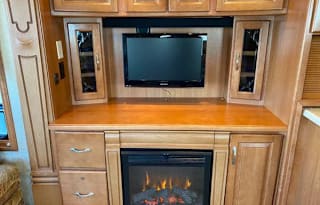 2008 DRV Luxury Suites Mobile Suites 36 TK3