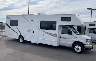 2018 Thor Motor Coach Four Winds 28A - Rv Starlink