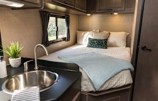 2020 Thor Majestic 23A Over 7Nts 10% off Ntly rate