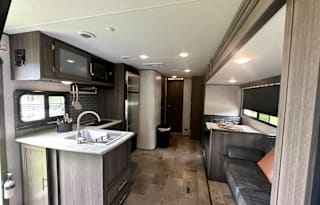 2021 Dutchmen RV Kodiak SE 28SBH