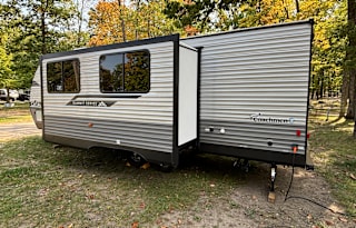 Fam Friendly 2024 Coachmen Catalina Summit Series