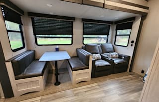 2022 Keystone RV Sprinter 320BHS