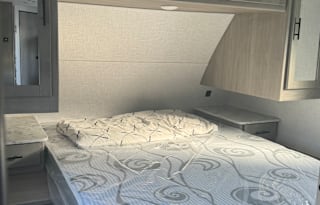 Jimmy's 2023 Coleman Light 2835bh Bunkhouse