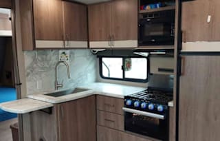 Cruising-Family Adventure Camper