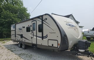 2015 Coachmen RV Freedom Express 28SE