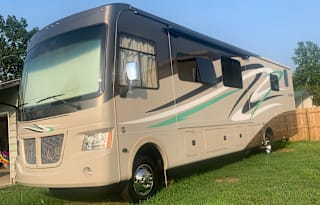 2015 Coachman Mirada 35BH Class A w/ 2 Bathrooms