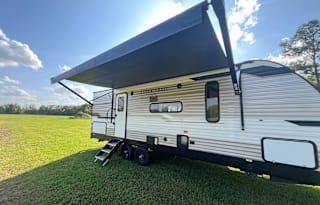 Clean & Friendly Travel Trailer Rental