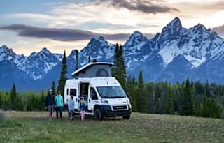 2025 Phoenix Winnebago Solis 59PX - #410125