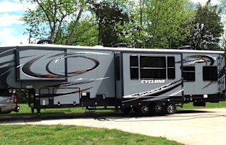 2015 Heartland Cyclone 4100