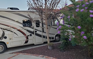 2016 Thor Motor Coach - Vegas