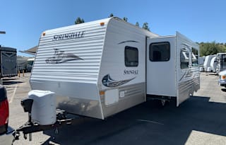 Family Friendly RV Rental, 1/2 ton towable.
