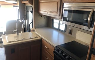 2015 ITASCA Sunstar 27N - FULLY STOCKED