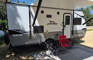 "Dayton" Happy Glamper Mini