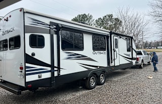 2020 Keystone Outback HAL527