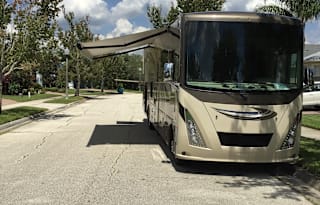 2018 Thor Motor Coach Windsport 34J