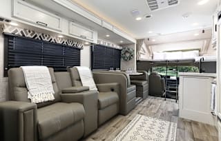 San Antonio’s Best Luxury Class C RV Motorhome