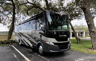 Best Class A Gas Luxury Motorhome-Family Vacation